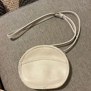 Vintage coach round white crossbody